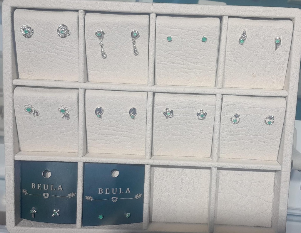 Aretes Pequeños diseños Surtidos en Plata con Esmeralda, y Broche de seguridad 