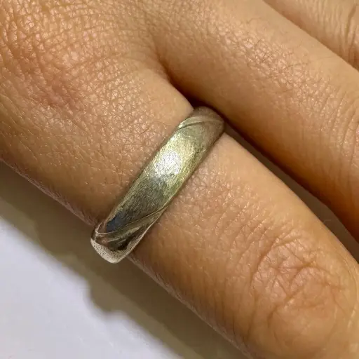 [A0072 AN] Argolla diseño melcocha diamantada T10