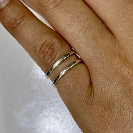 [A0092 AN] Anillo argolla doble T 3.5