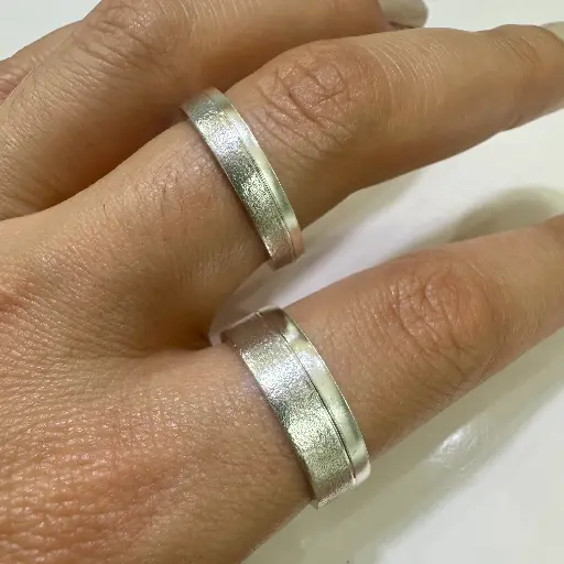 [A0104 AN] Alianza en plata con grabado PERSONALIZADO