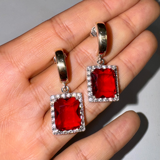 [A0174 AR] Aretes en plata circón grande cuadrado rojo